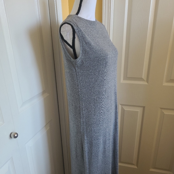 VERSATILE GRAY CHICO'S DESIGN LONG DRESS, SIZEM/8 - Picture 8 of 10